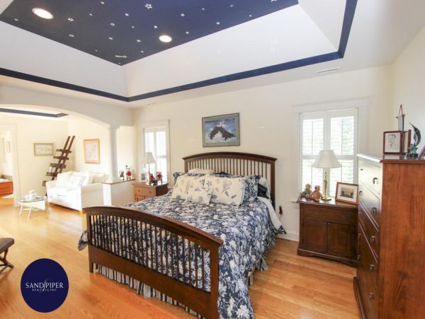 Cape Cod Home 994871
