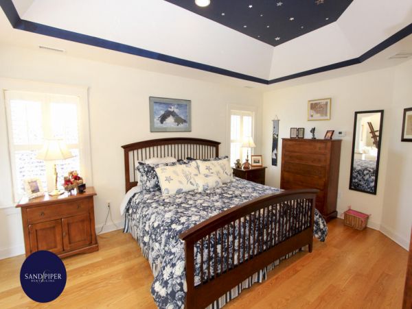 Cape Cod Home 994871