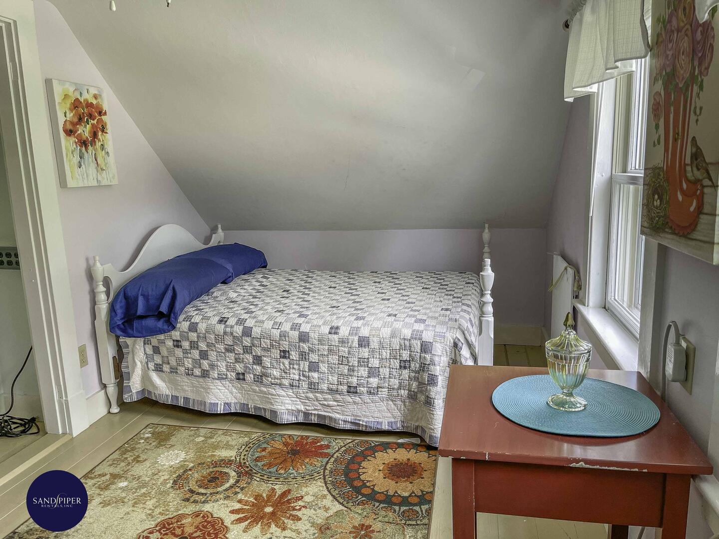 Cape Cod Home 994874