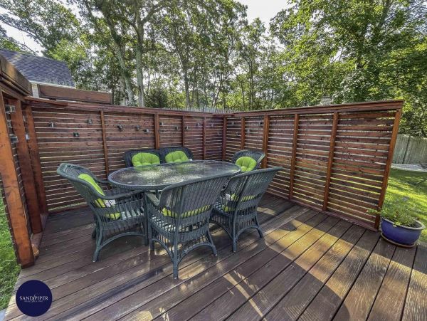 Cape Cod Home 994874