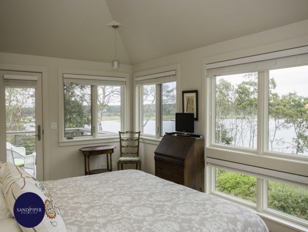 Cape Cod Home 994876