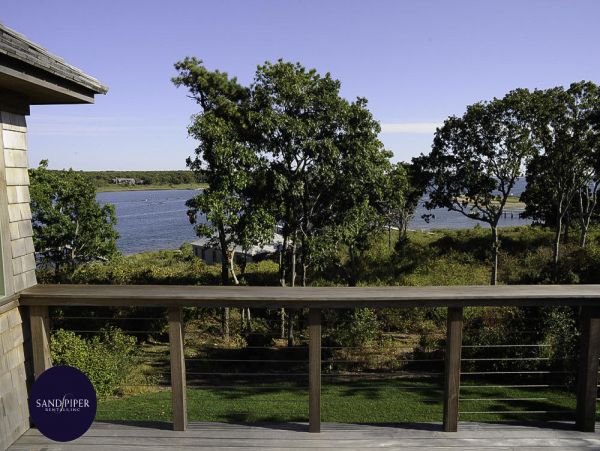 Cape Cod Home 994876