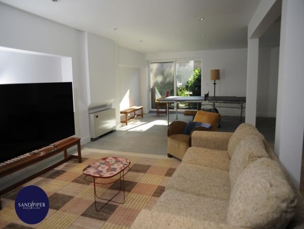 Cape Cod Home 994876