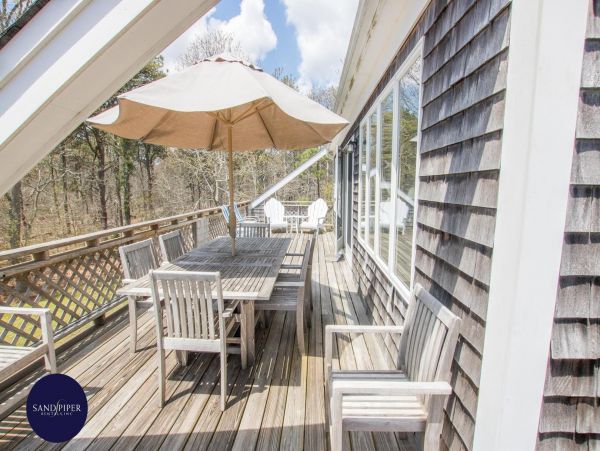 Cape Cod Home 994877