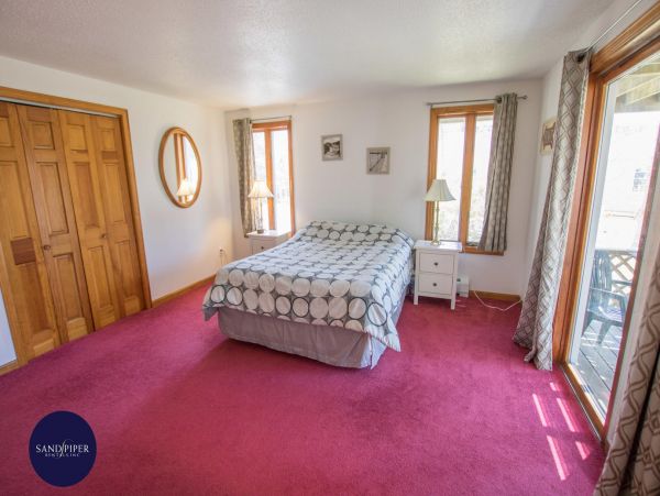 Cape Cod Home 994877