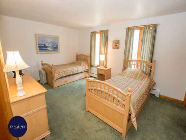 Cape Cod Home 994877