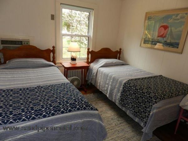 Cape Cod Home 994878