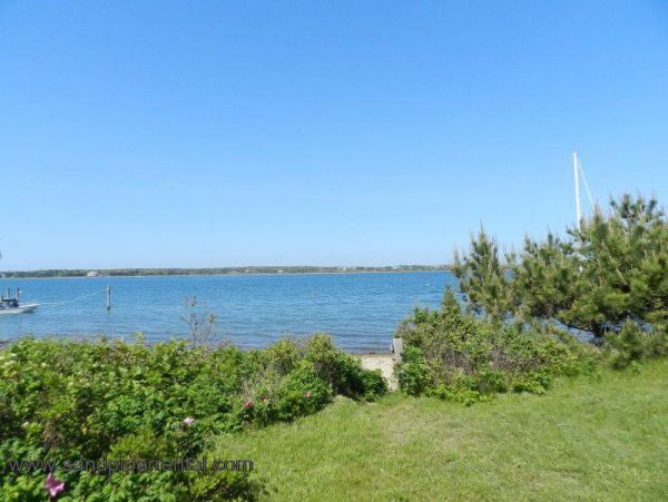 Cape Cod Home 994878