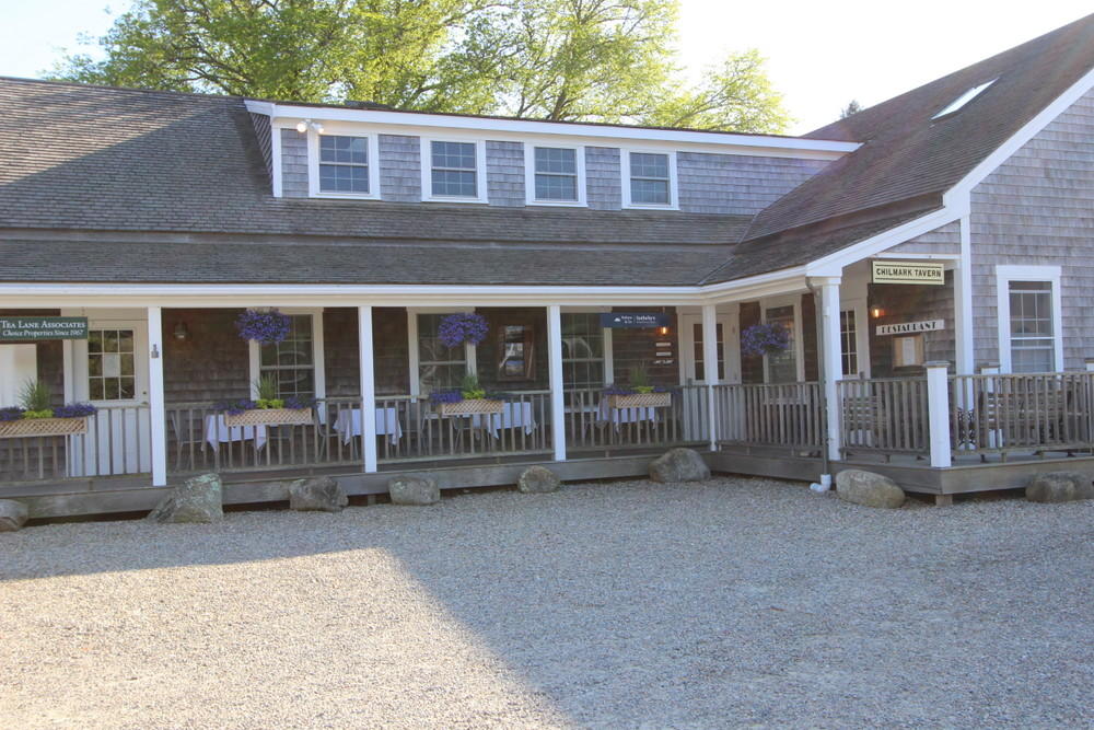Cape Cod Home 994879