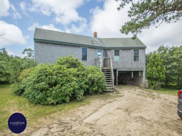 Cape Cod Home 994882