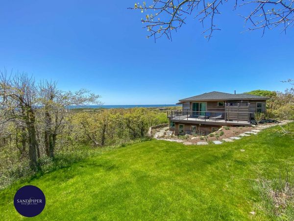 Cape Cod Home 994886