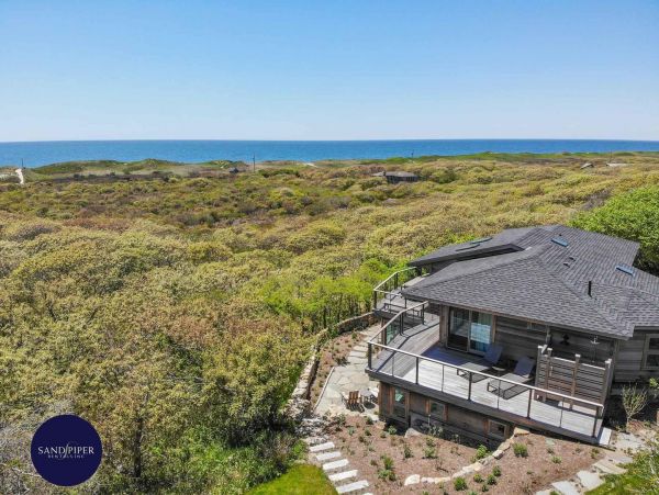 Cape Cod Home 994886