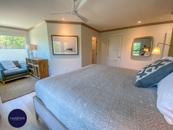 Cape Cod Home 994886
