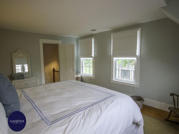 Cape Cod Home 994889