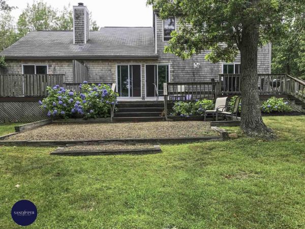 Cape Cod Home 994891