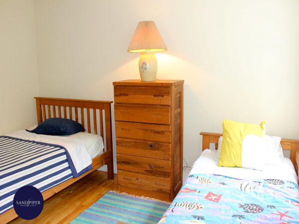 Cape Cod Home 994894