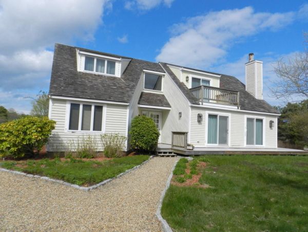 Cape Cod Home 994896