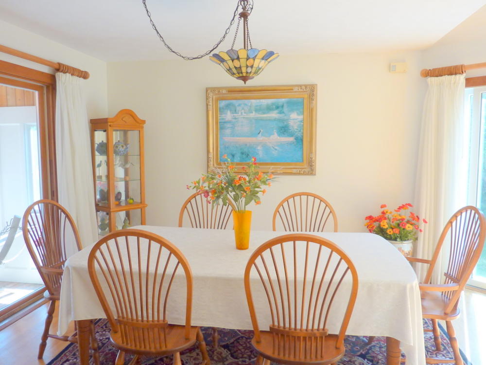 Cape Cod Home 994896