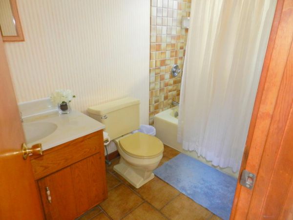 Cape Cod Home 994896