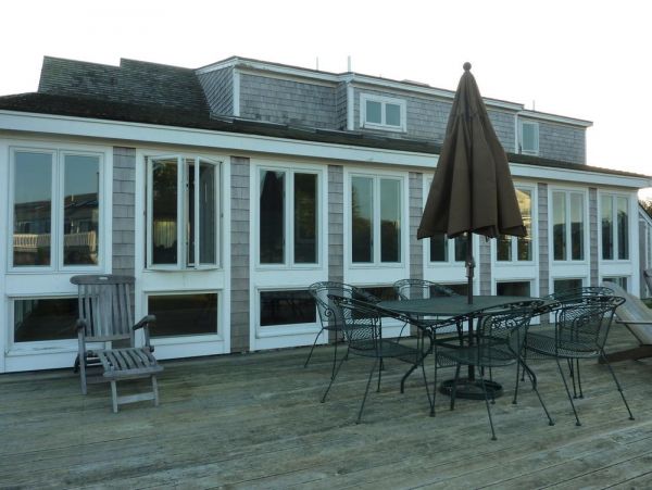 Cape Cod Home 994896