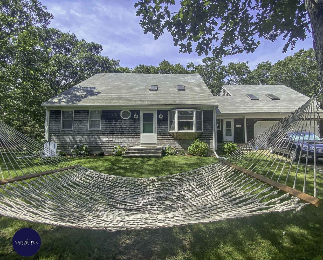 Cape Cod Home 994899