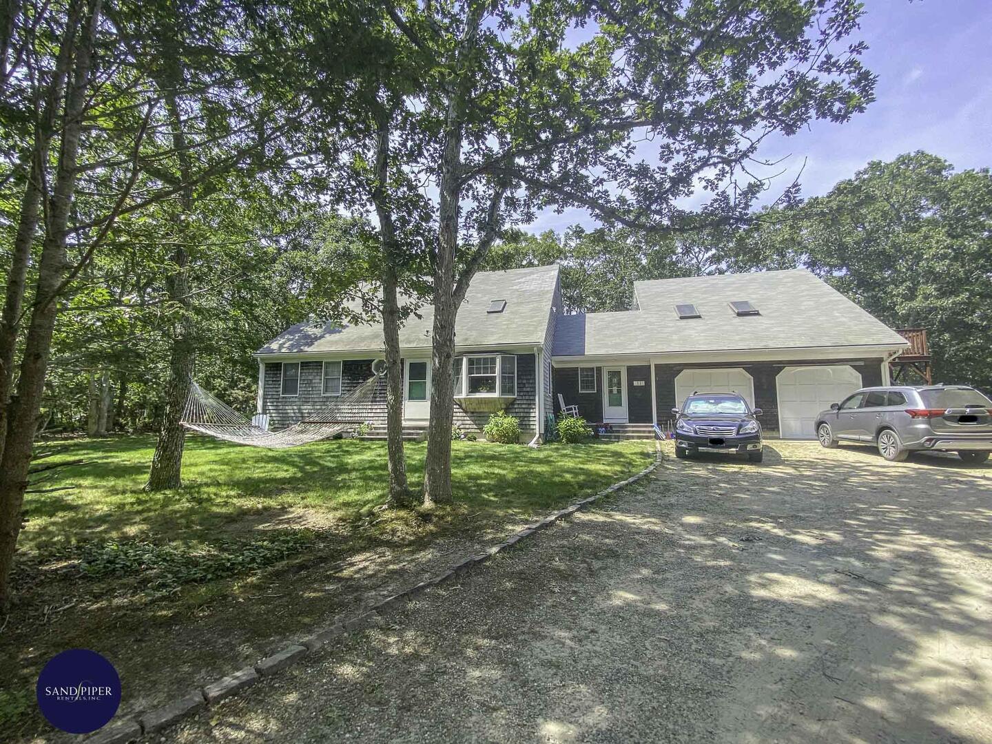 Cape Cod Home 994899