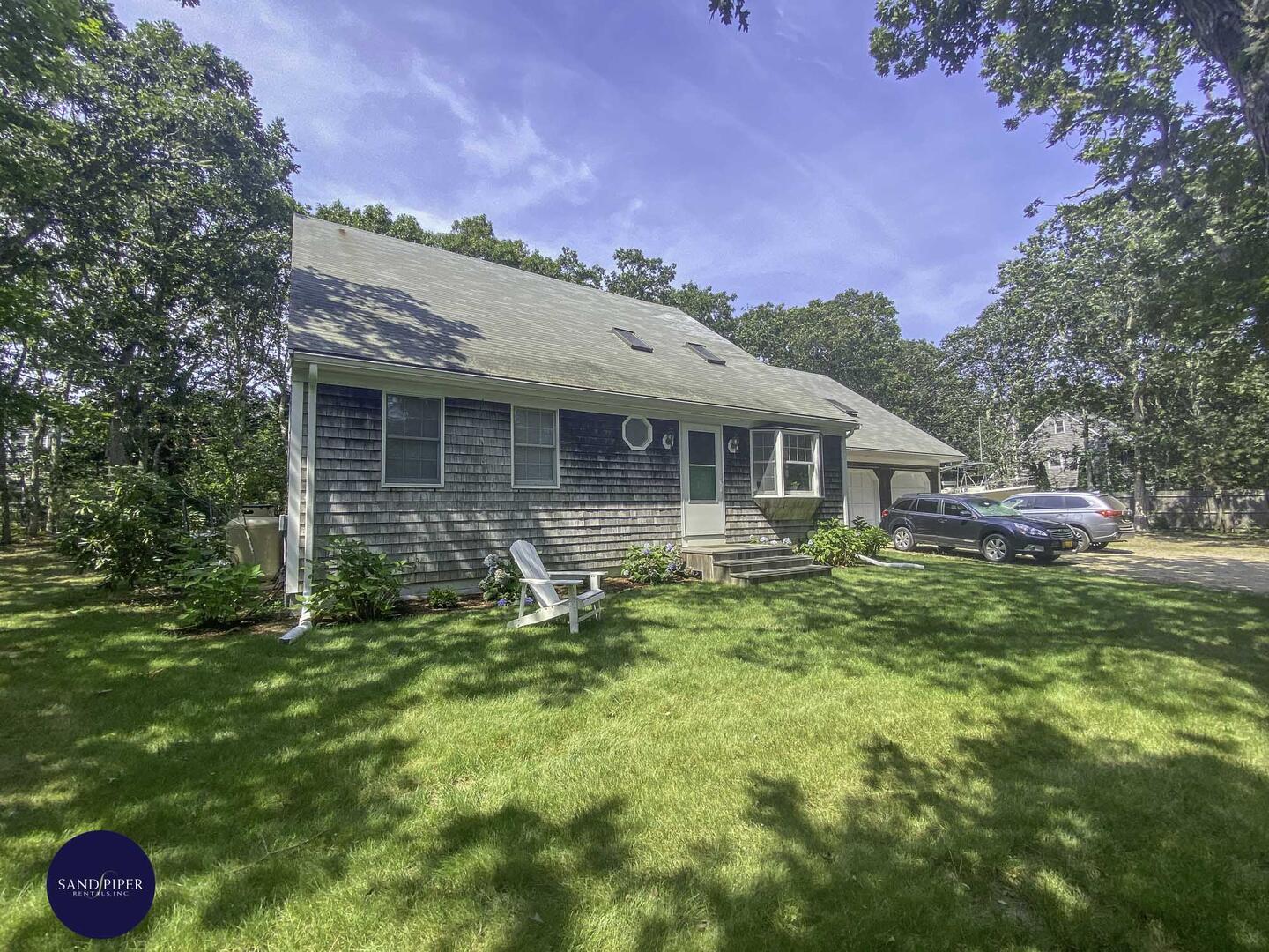 Cape Cod Home 994899