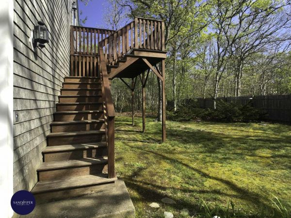 Cape Cod Home 994899
