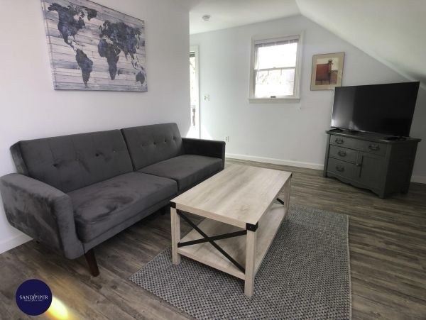 Cape Cod Home 994899