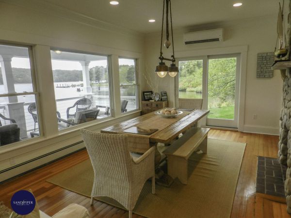 Cape Cod Home 994900