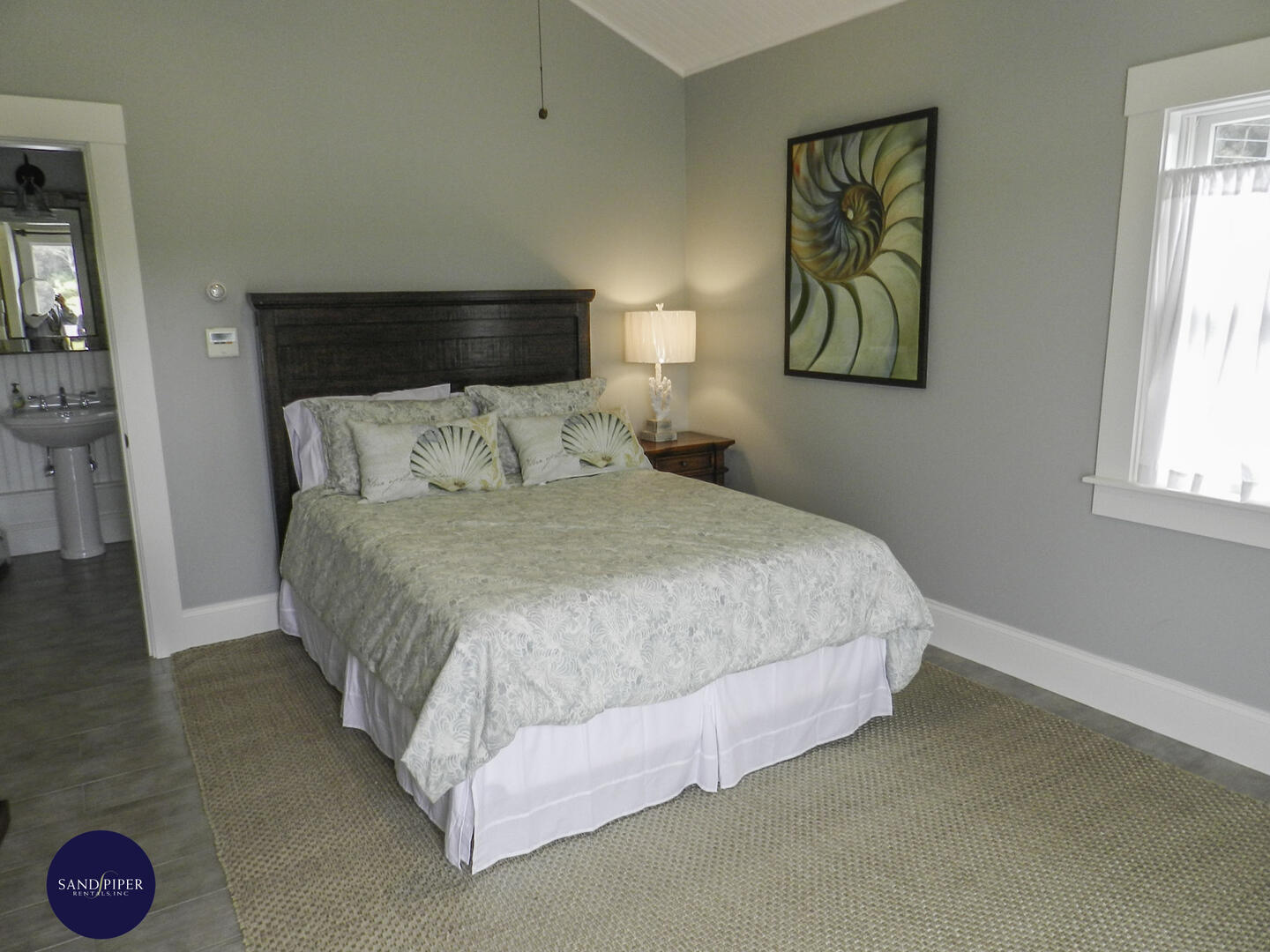 Cape Cod Home 994900