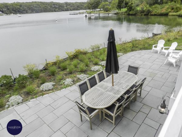 Cape Cod Home 994900