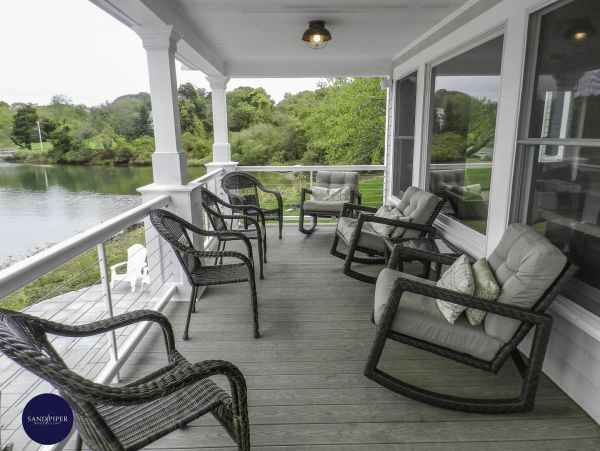 Cape Cod Home 994900
