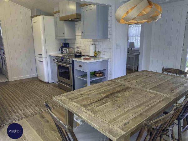 Cape Cod Home 994901