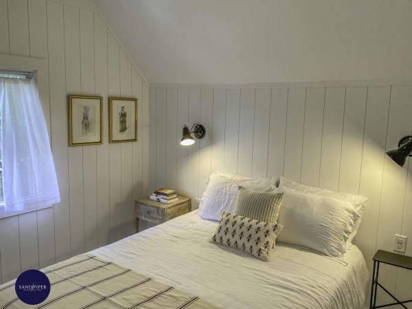 Cape Cod Home 994901
