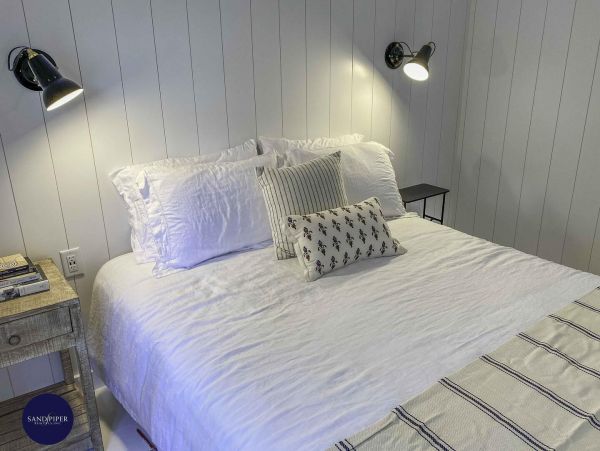 Cape Cod Home 994901