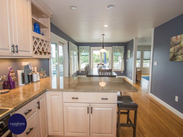 Cape Cod Home 994902