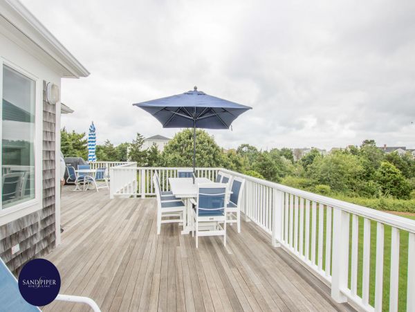 Cape Cod Home 994902