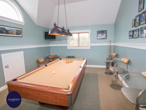 Cape Cod Home 994902