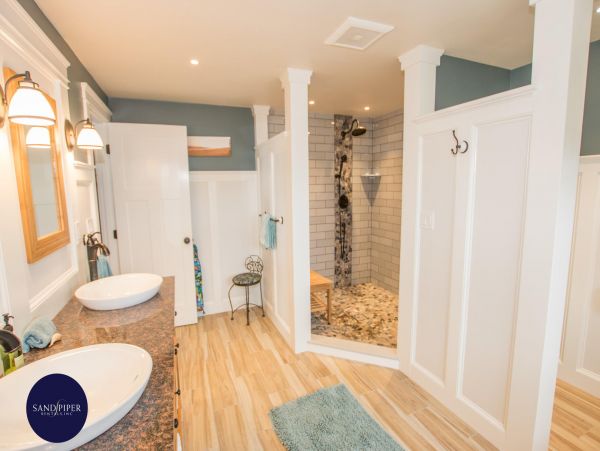 Cape Cod Home 994902
