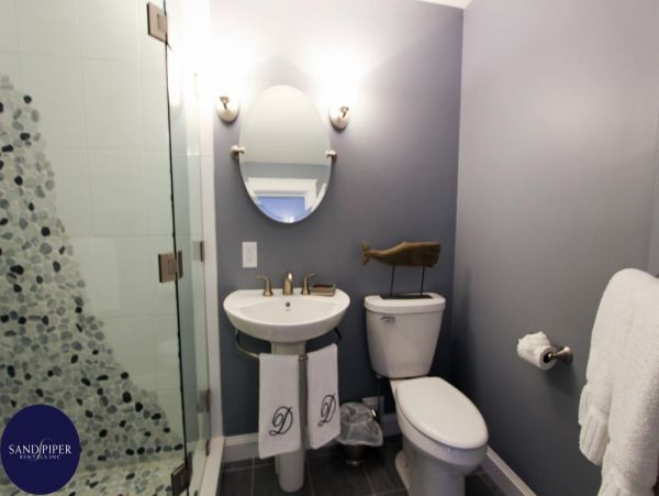 Cape Cod Home 994902