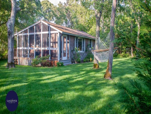 Cape Cod Home 994904