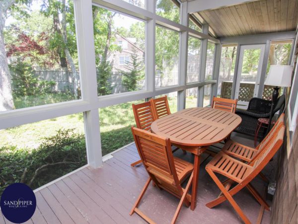 Cape Cod Home 994904