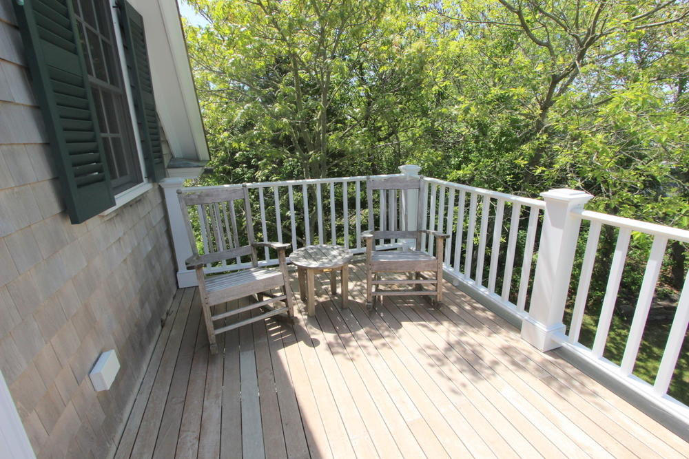Cape Cod Home 994905