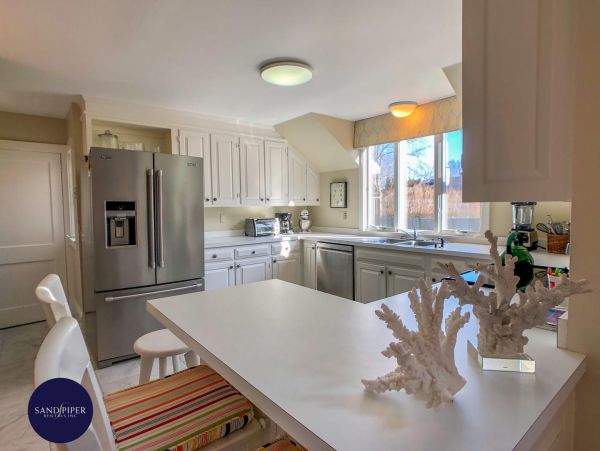 Cape Cod Home 994906