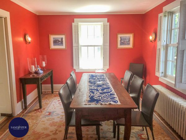 Cape Cod Home 994906