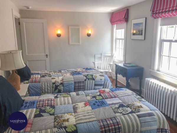 Cape Cod Home 994906