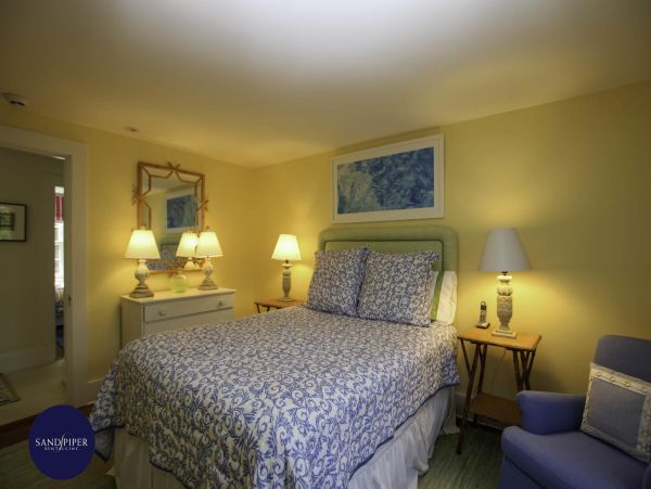 Cape Cod Home 994906