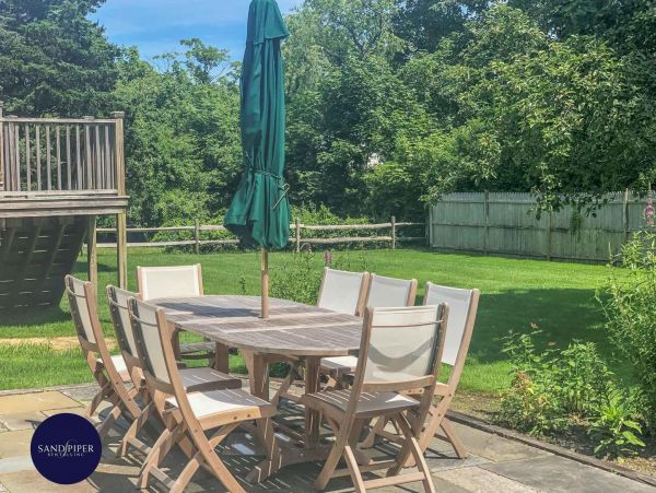 Cape Cod Home 994906