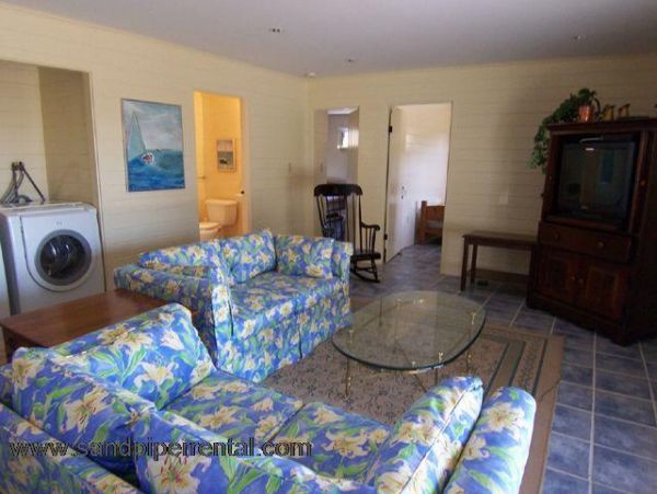Cape Cod Home 994907